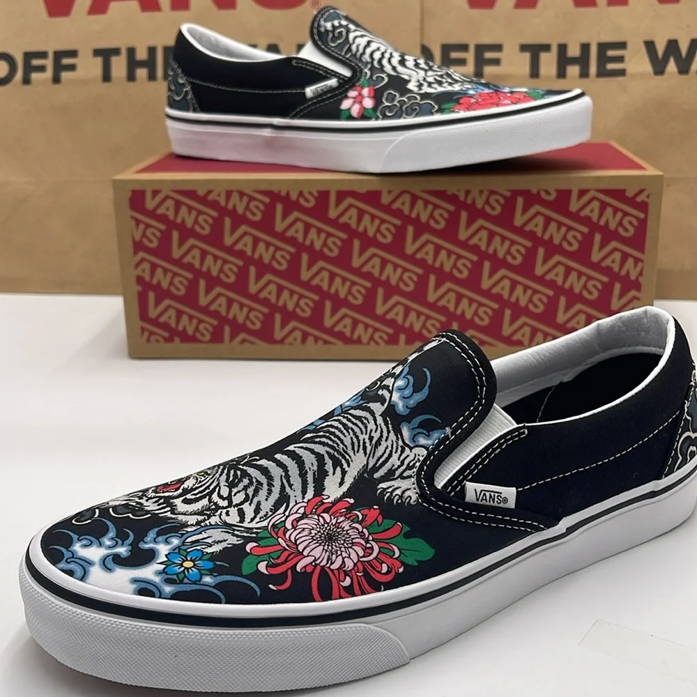 Vans WMNS Black Slip-On Shoes with Floral and Tiger Design Classic Slip On Snkrs - Picture 15 of 16